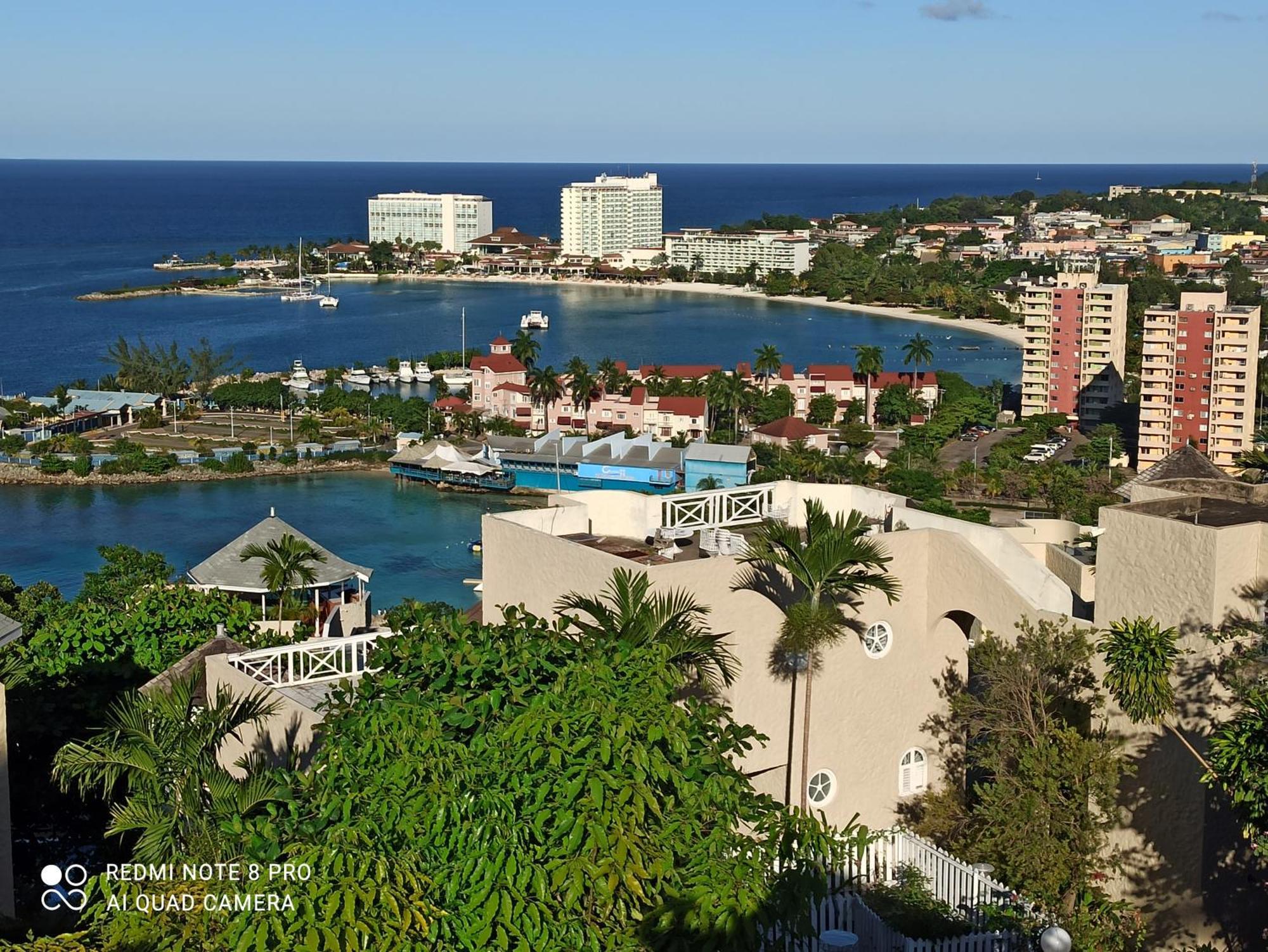 Columbus Heights Apt 26 F Ocho Rios Phòng bức ảnh
